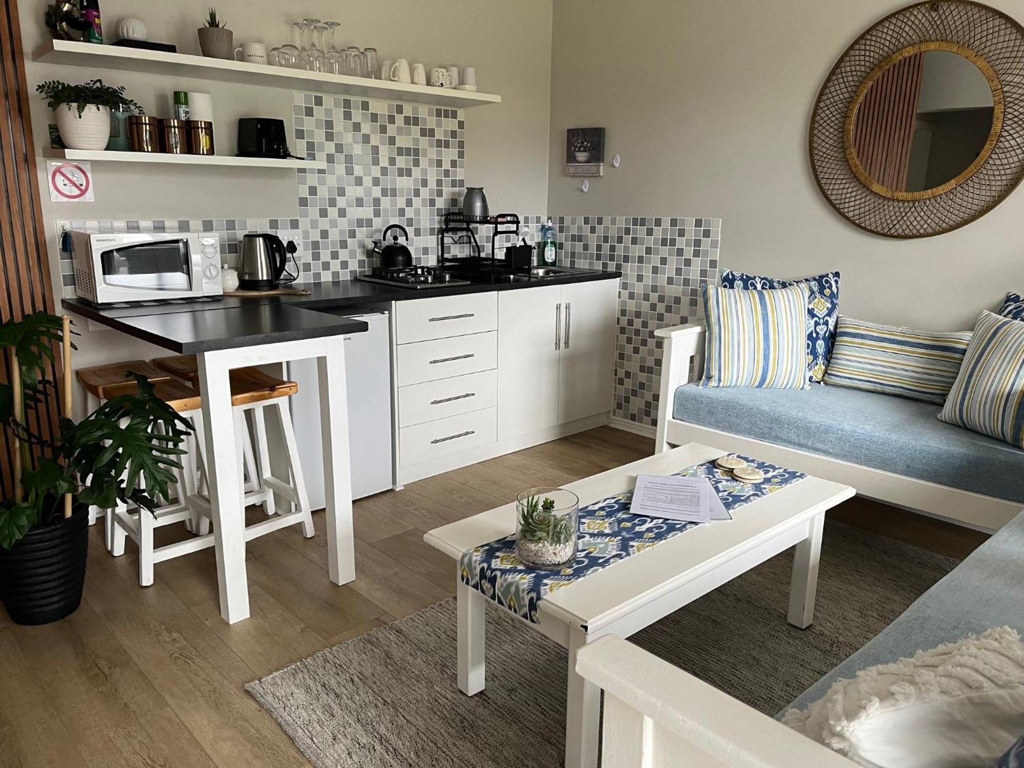 Serenity Self-Catering 2-Bed Unit Херманус Экстерьер фото